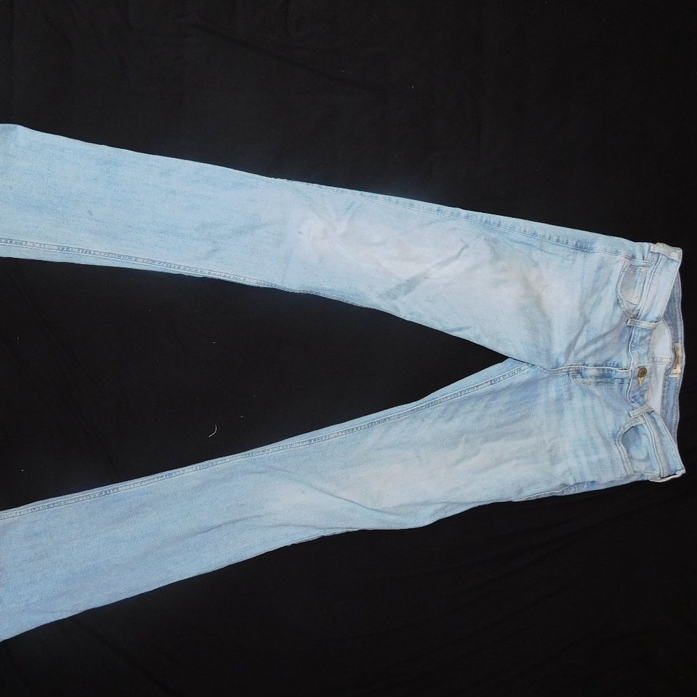 9L Hollister Jeans